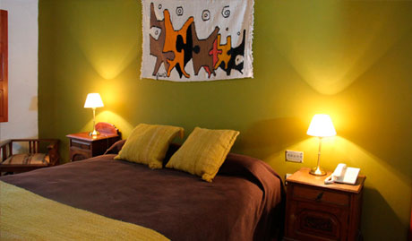 Habitación de la Hostería Lunahuana, Tucumán, Argentina
