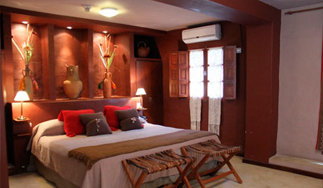 Habitación de la Hostería Lunahuana, Tucumán, Argentina
