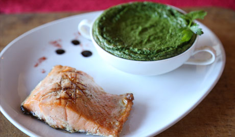 Restaurante de la Hostería Lunahuana, Tucumán, Argentina