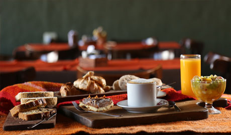 Restaurante de la Hostería Lunahuana, Tucumán, Argentina
